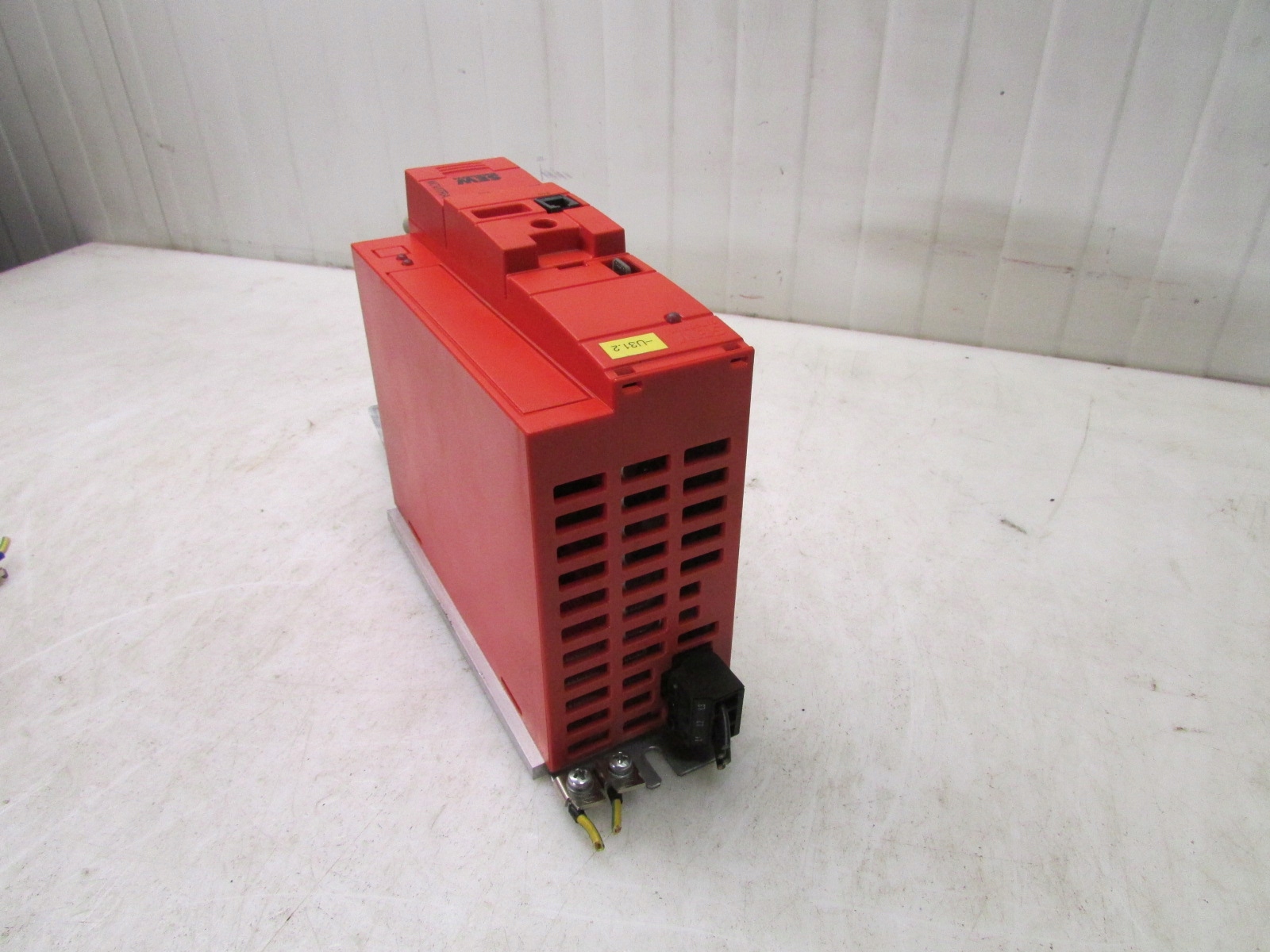 SEW EURODRIVE MC07B0005-5A3-4-00/FSC11B MOVITRAC B Variable Frequency ...